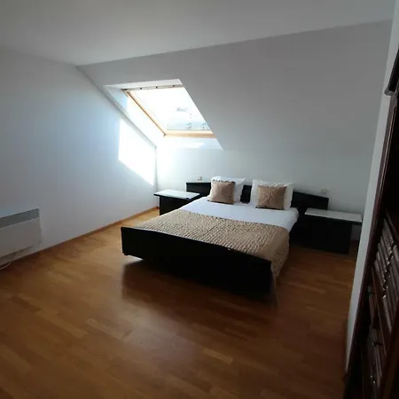 Ruim Duplex Op Wandelafstand Van Strand Apartamento